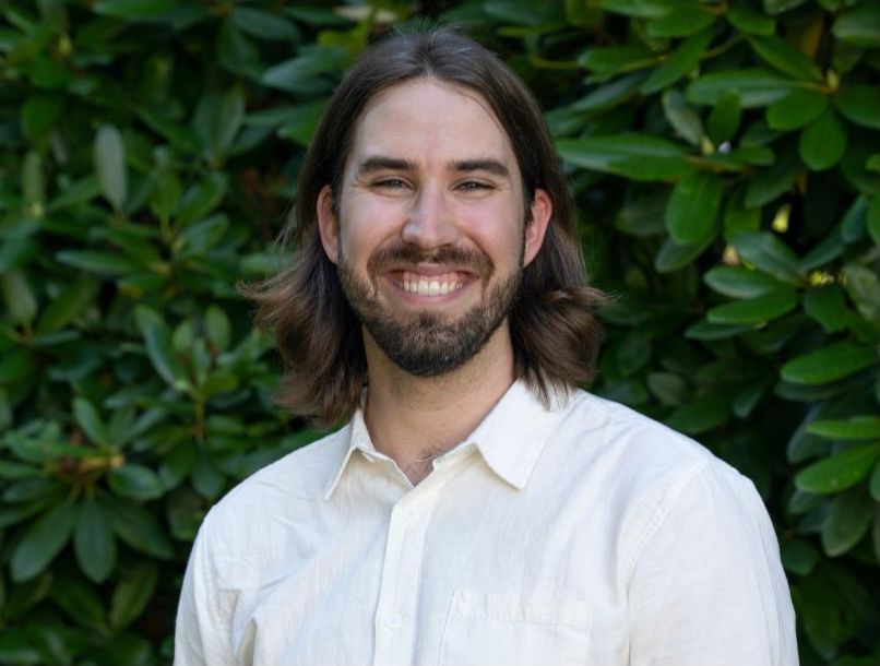 Dr. Christopher Hammerly headshot